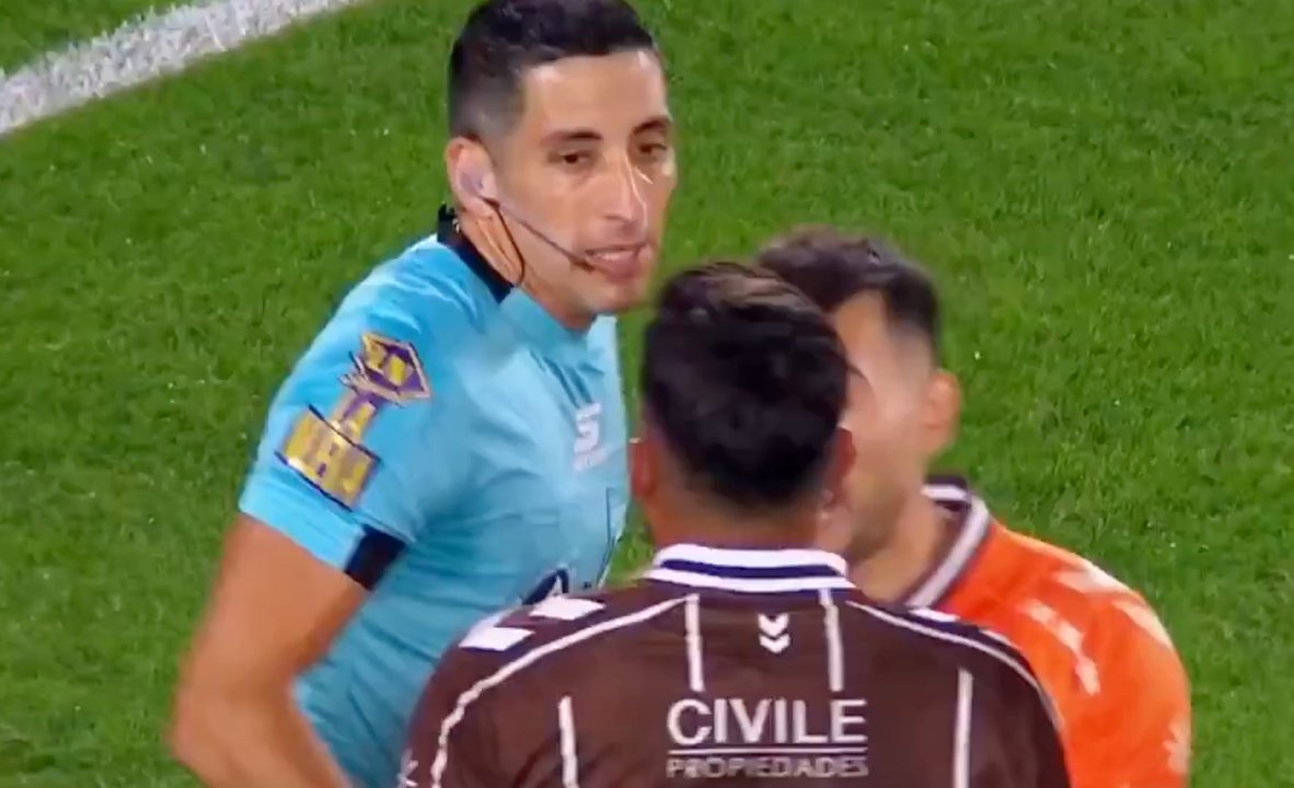 Qué le dijo Yael Falcón Pérez al arquero de Platense sobre el polémica penal para River Qué le dijo Yael Falcón Pérez al arquero de Platense sobre el polémica penal para River