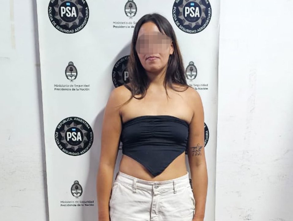 Detenida.