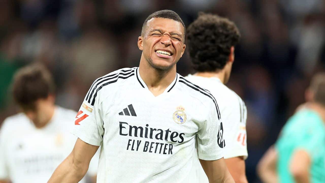 Kylian Mbappé durante un partido con el Real Madrid