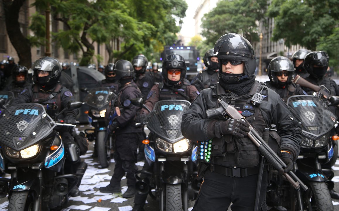Efectivos de fuerzas federales de seguridad en servicio