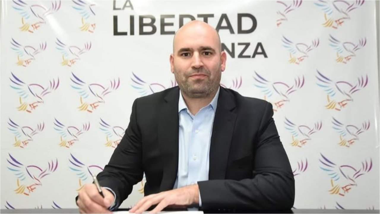"Kicillof está altamente calificado para ser Presidente": el candidato de Milei que desató un escándalo