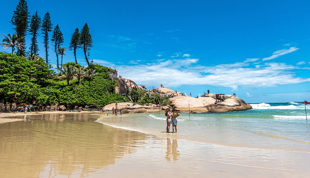 ¿Brasil más barato para el verano? Cómo impacta la devaluación del real en el bolsillo de los turistas argentinos
