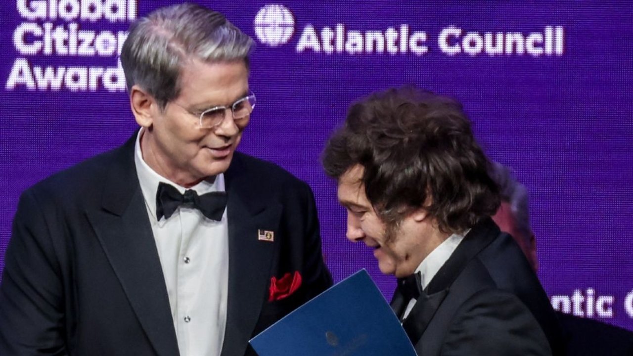 Scott Bessent respaldó las reformas económicas de Javier Milei en un evento del IIF
