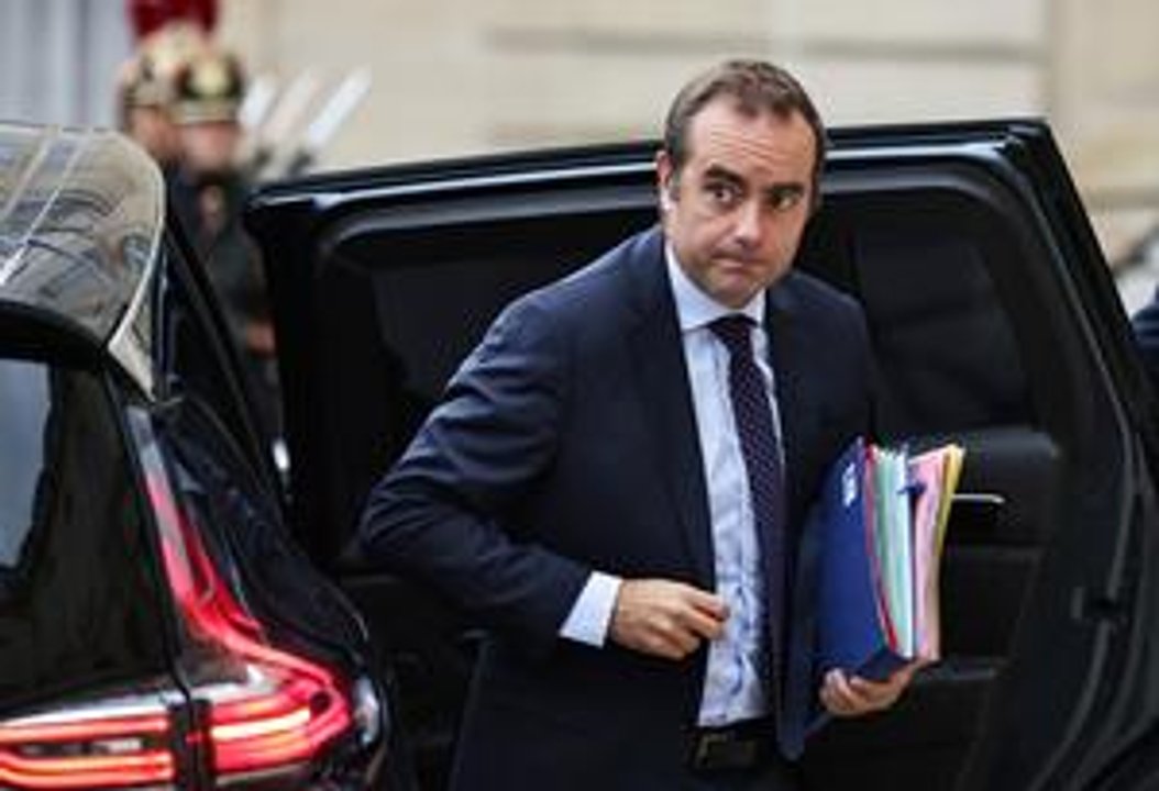 En Francia, la oficina del primer ministro se ve sacudida por casos de suicidio