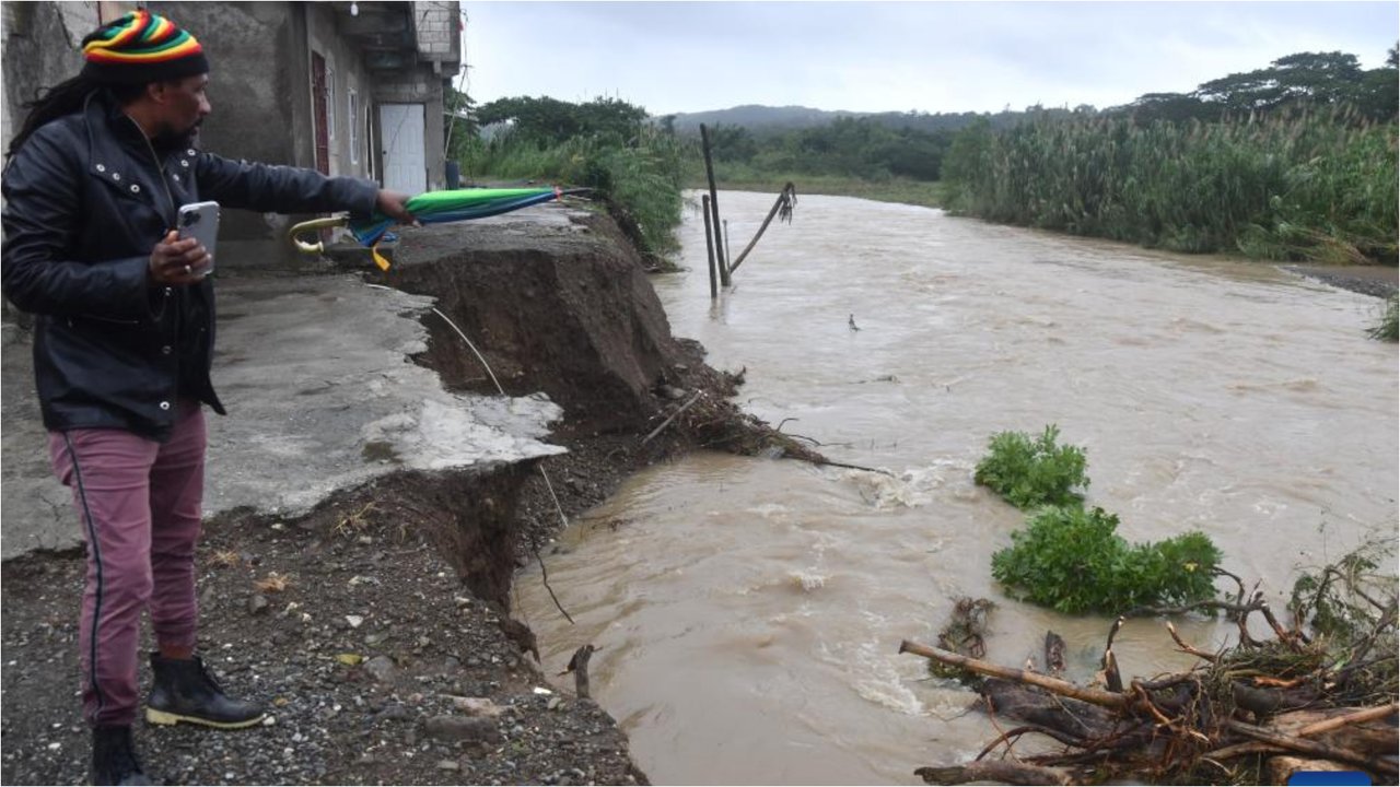Huracán Melissa EN VIVO: Categoría 3 toca tierra en Cuba con vientos de 193 km/h; hay 7 muertos
