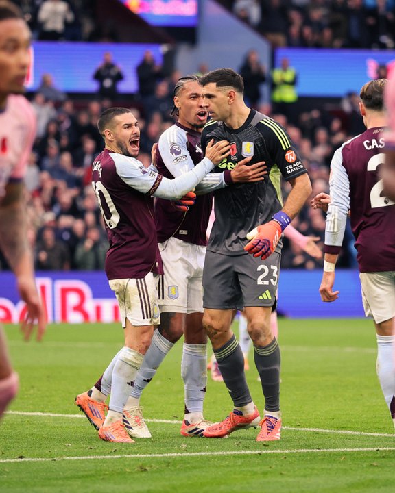 Con un gran Emiliano Martínez, Aston Villa aplastó al Bournemouth en la Premier League