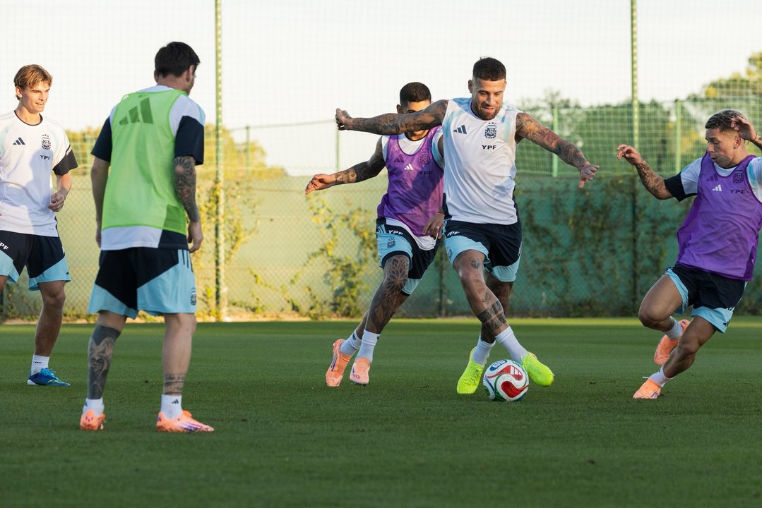Entrenamiento abierto de la Selección Argentina antes del viaje a Angola