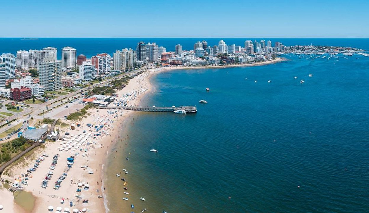 Boom de reservas argentinas: Punta del Este se prepara para un verano récord en 2026