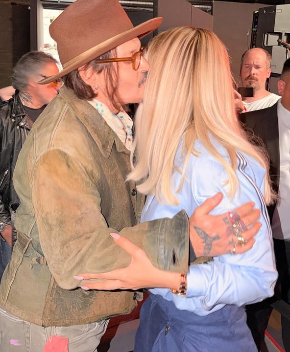 Tic Tac ¿Mauro?: Wanda Nara le agradeció a Johnny Deep por un particular gesto