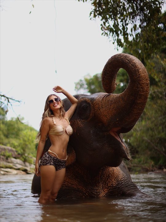 El álbum privado de Juli Poggio