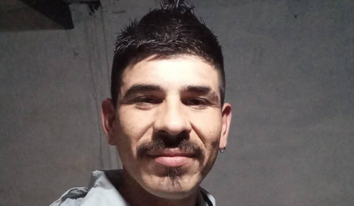 El detenido por el femicidio de Débora Bulacio le mandó mensajes a la víctima como coartada