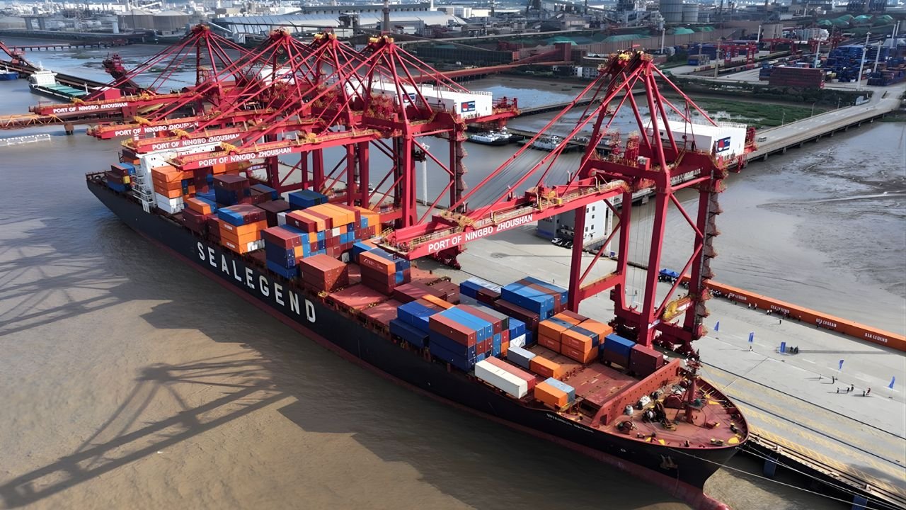 China ensaya una autopista marítima transpolar que simplificará aquella ruta de la seda del siglo XIX