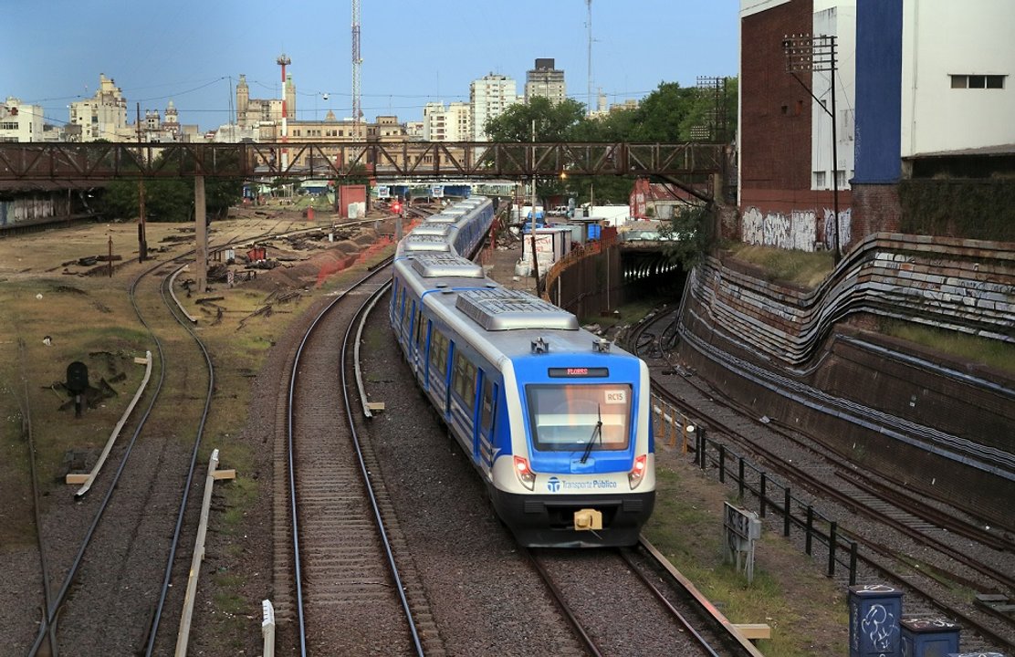 Revelan la inviabilidad de privatizar la línea del tren Sarmiento: “Nadie la quiera comprar”