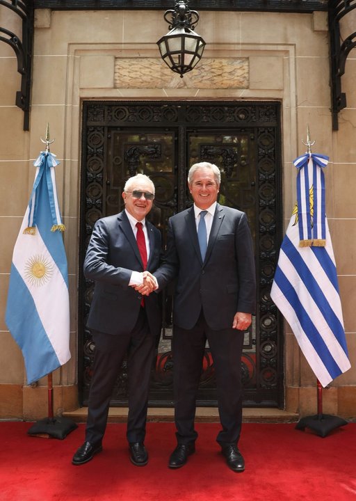 "Fortalecer la cooperación": Quirno recibió al canciller de Uruguay