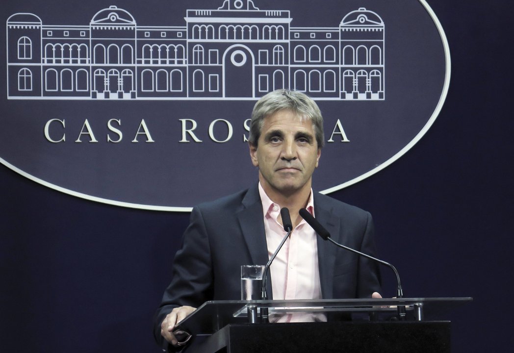 El Gobierno modificó el presupuesto con más fondos para el pago de salarios, deuda e inteligencia