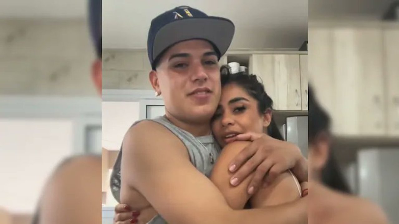 Thiago Medina junto a Daniela Celis