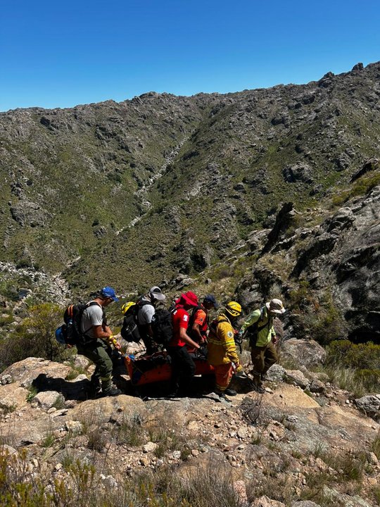Rescate de una adolescente en el sector Casita de Cristal, Altas Cumbres