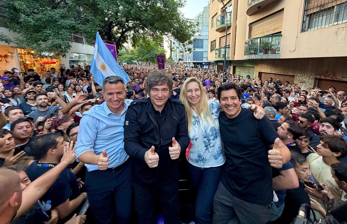 Javier Milei durante un acto político en la costa atlántica
