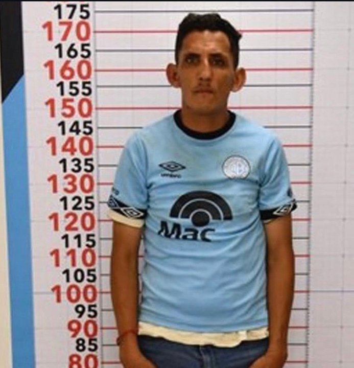 Fachada de una mueblería en Rosario, escena del ataque investigado
