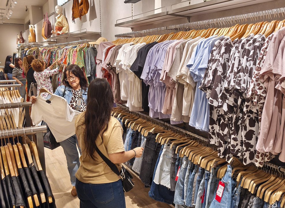 Locales de ropa con caída en ventas en Argentina