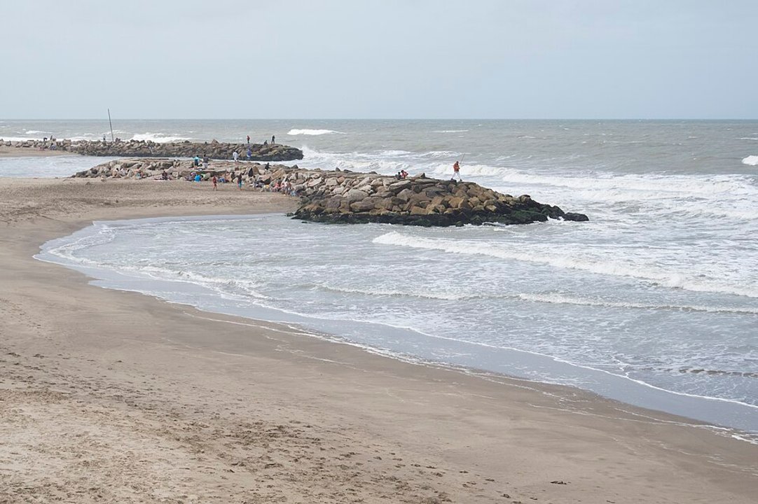 Guardavidas y operativo de rescate tras el meteotsunami en Santa Clara del Mar