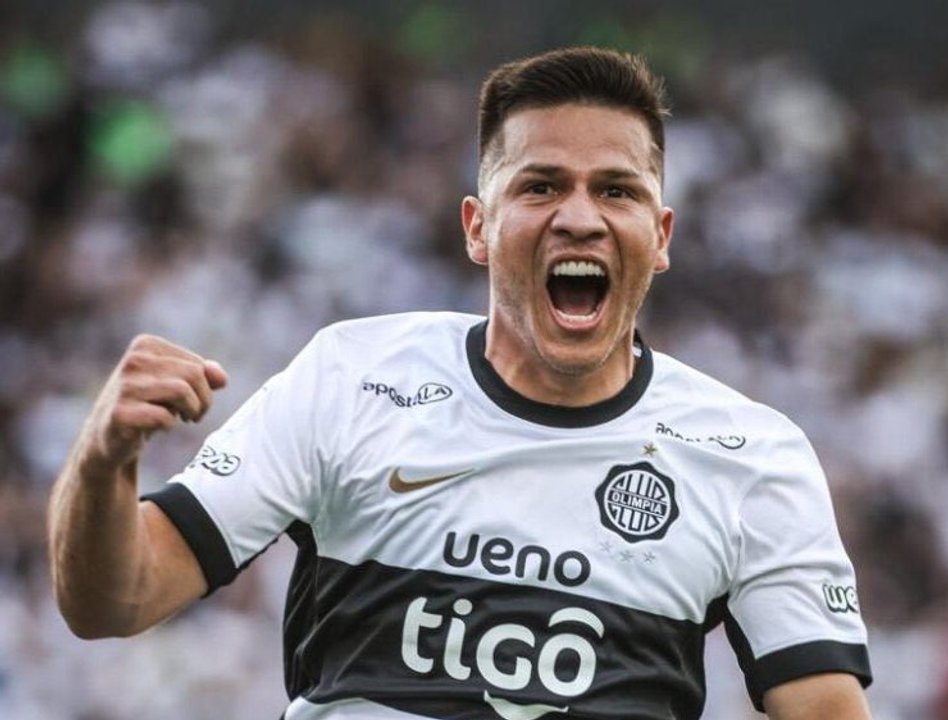 Olimpia convierte un gol insólito ante Boca Juniors en San Nicolás