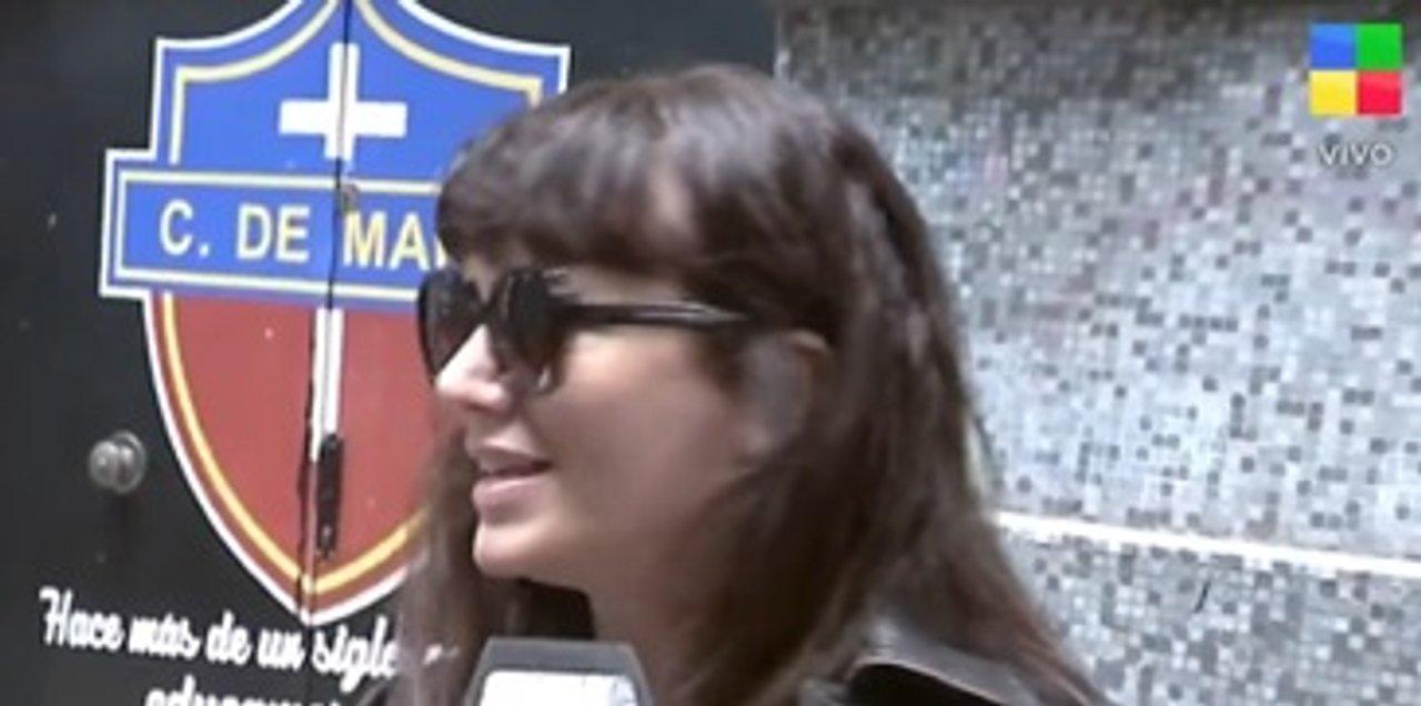 Griselda Siciliani durante una entrevista con la prensa