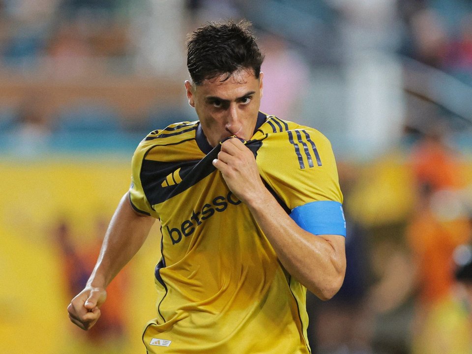 Miguel Merentiel se retira lesionado en un amistoso de Boca Juniors