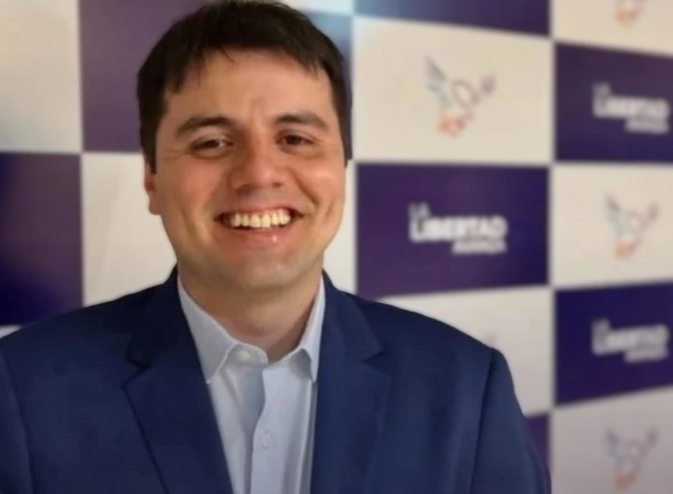 Un senador libertario asegura que la reforma laboral “va a salir con un gran consenso"