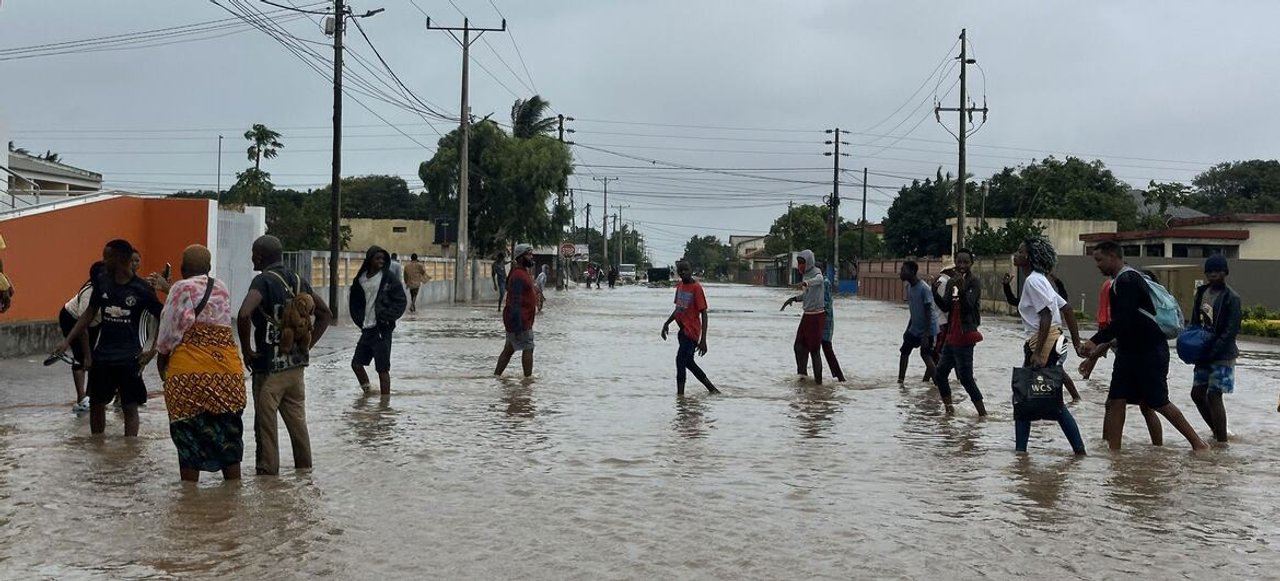 Inundaciones en Mozambique y personas desplazadas