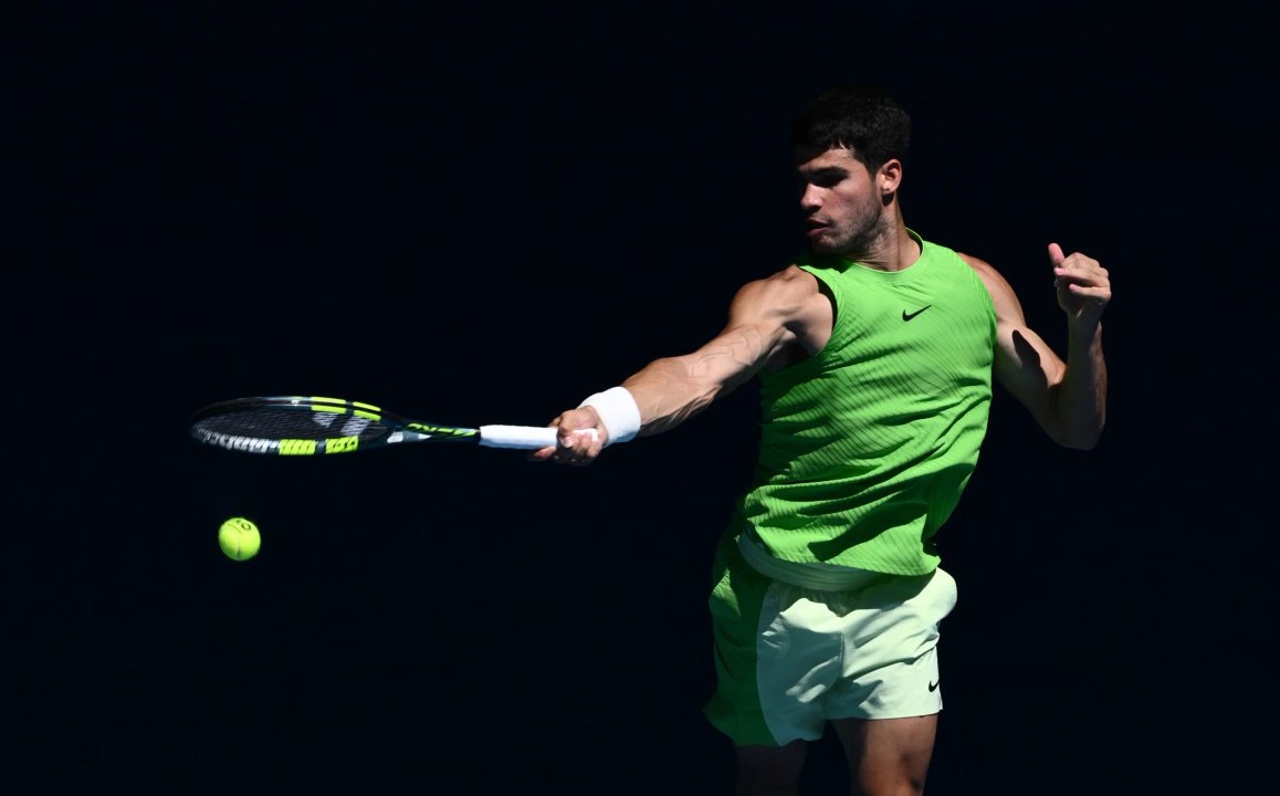 Carlos Alcaraz celebra su victoria en el Abierto de Australia