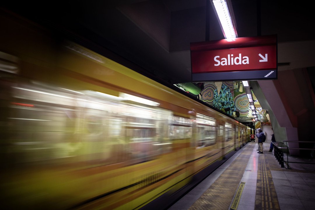 Metrodelegados protestan en la estación Carlos Pellegrini de la Línea B del subte