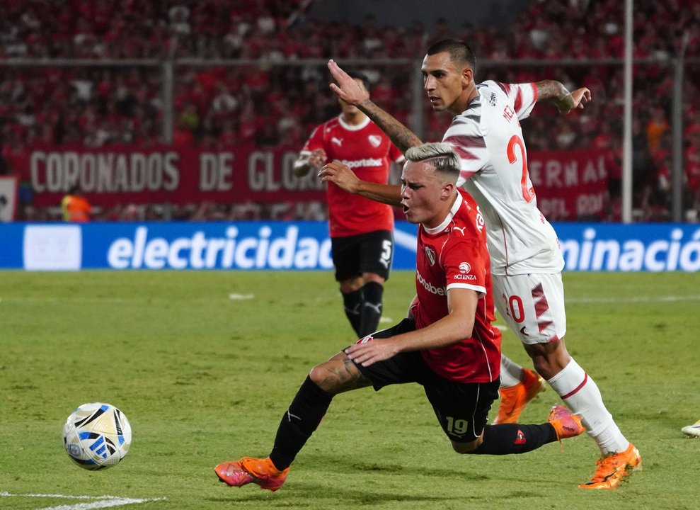 Independiente y Estudiantes igualan 1-1 en Avellaneda