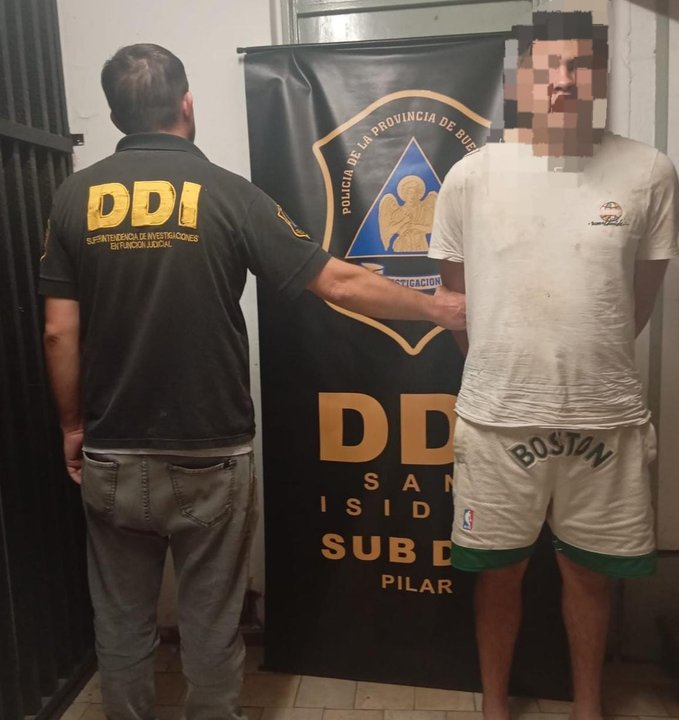 Operativo policial en Pilar tras desbaratar banda de estafas