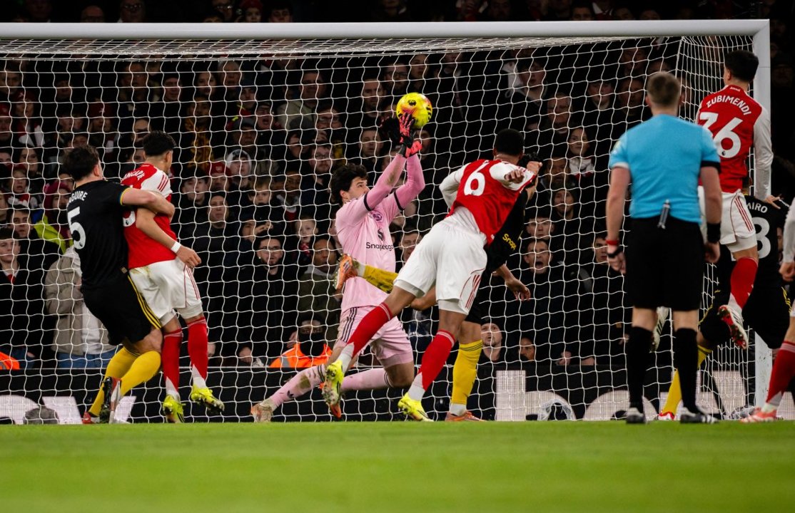 Manchester United celebra un gol ante Arsenal en el Emirates Stadium