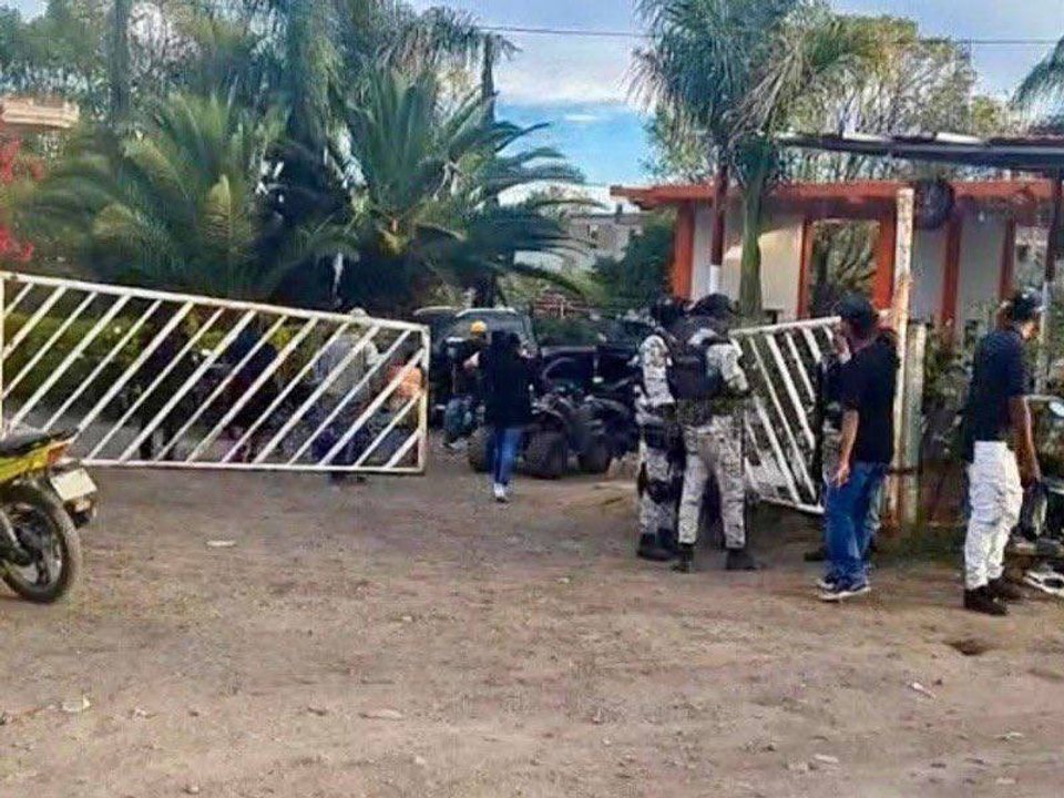 Escena de emergencia tras ataque armado durante un partido de fútbol en Salamanca, Guanajuato, México