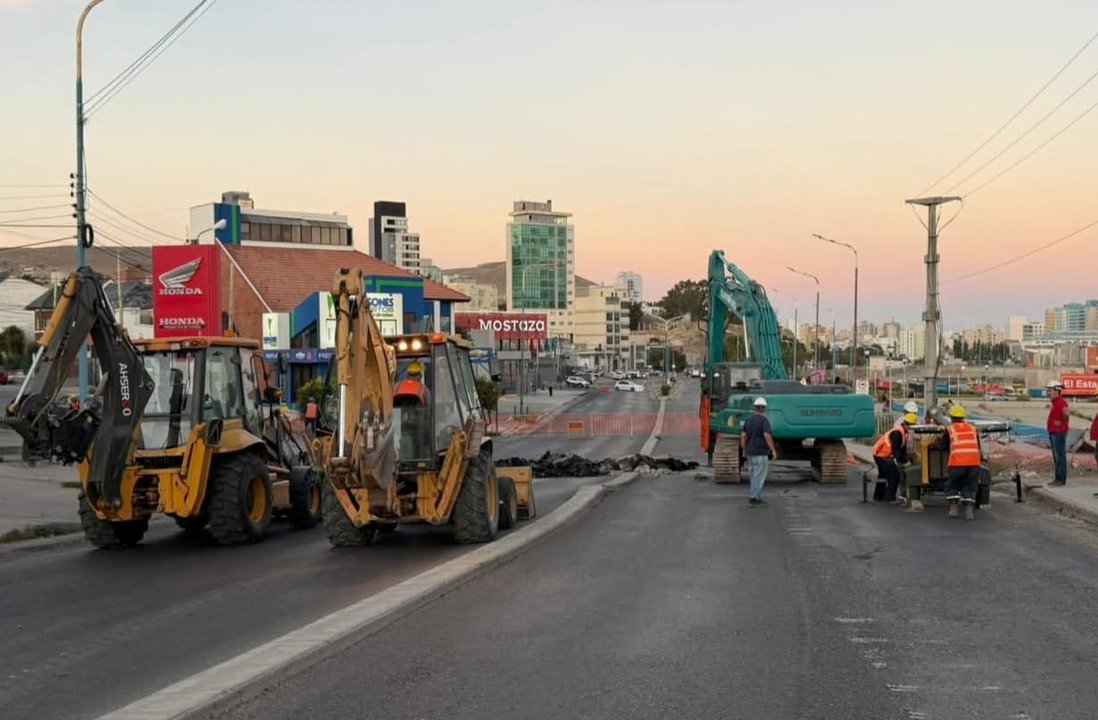 Sede de Vialidad Nacional y trabajadores viales