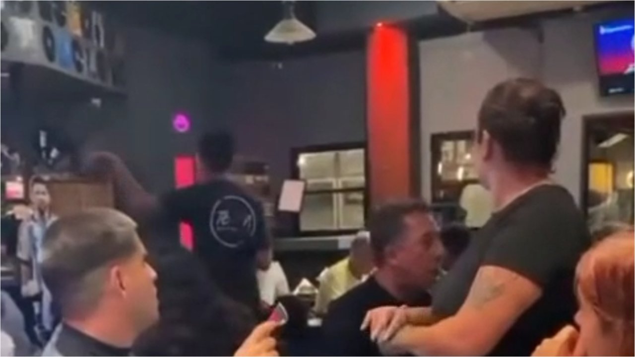 Moza denuncia condiciones de higiene y trabajo en bar de Mar de Ajó