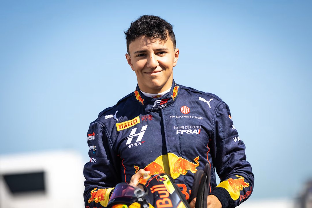 Monoplaza de Fórmula 1 en el Circuit de Barcelona-Catalunya tras un accidente