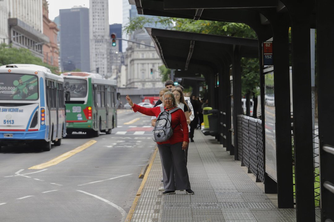 Dirigentes de la UTA y cámaras empresarias en reunión paritaria