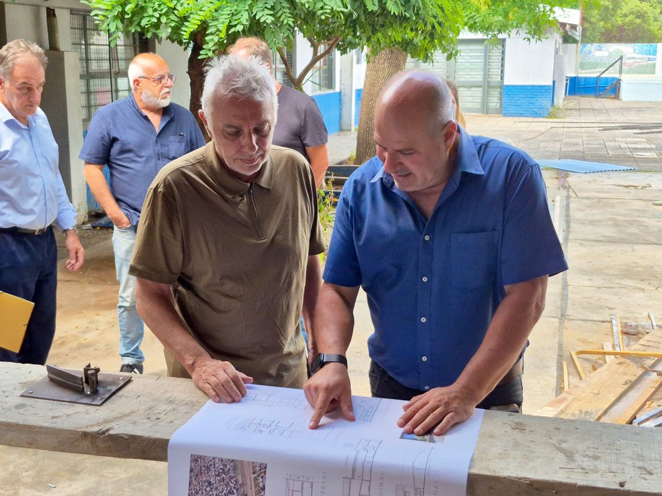 Julio Zamora supervisa las obras en la Escuela Secundaria N° 26 de General Pacheco