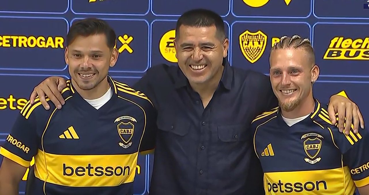 Santiago Ascacibar y Ángel Romero en su presentación en Boca Juniors