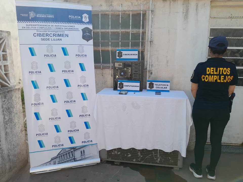 Operativo policial en el AMBA contra la distribución de material de abuso sexual infantil