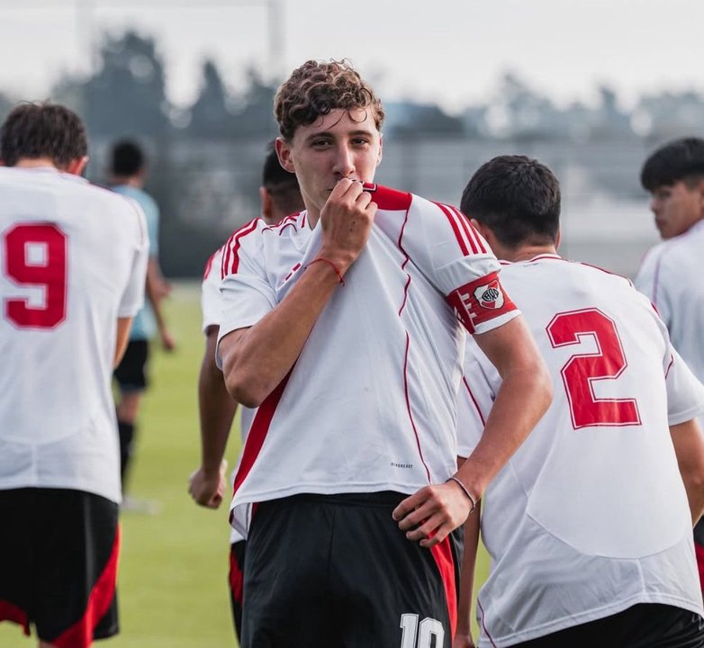 Dirigentes de River Plate y Parma cierran el acuerdo por Luca Scarlato