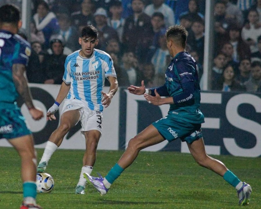 Kevin López durante un entrenamiento