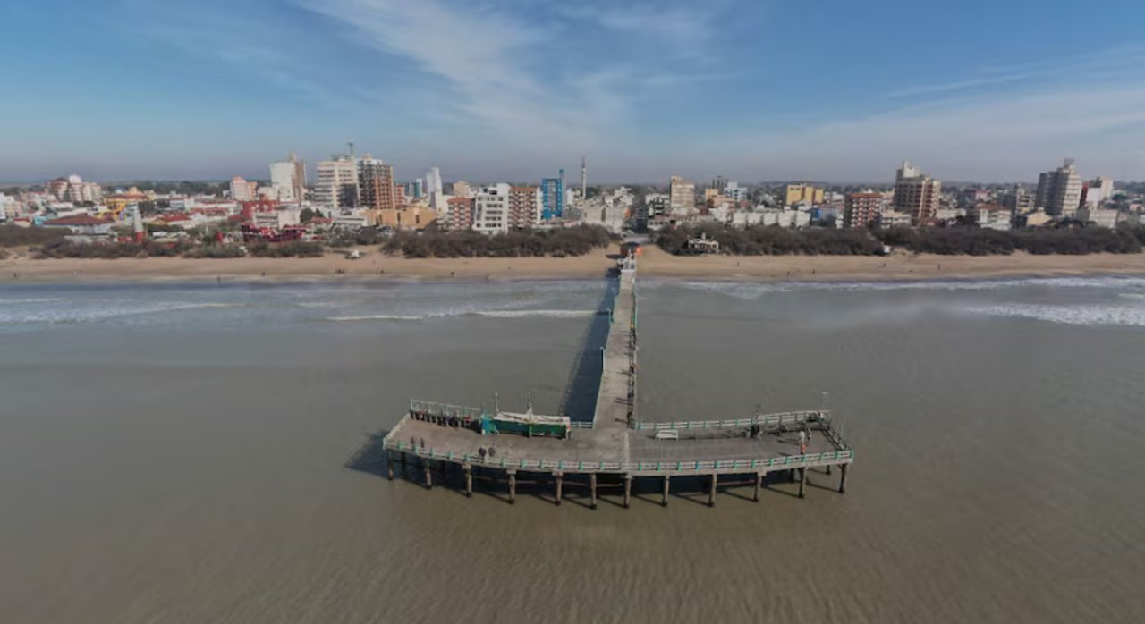 Operativo de búsqueda en el mar de Santa Teresita