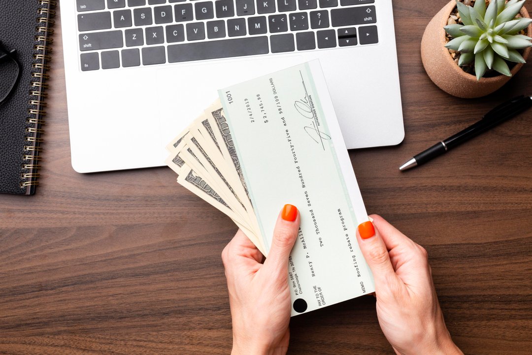 Cheque rechazado y tensión en la cadena de pagos