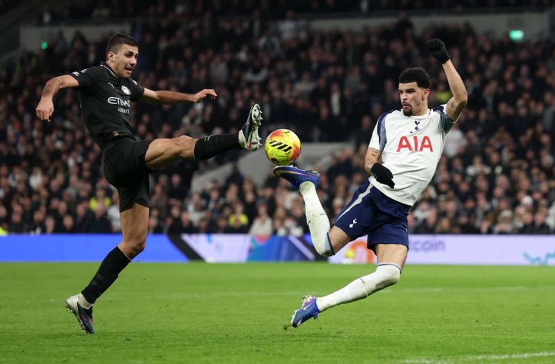 Tottenham y Manchester City se enfrentan por la Premier League