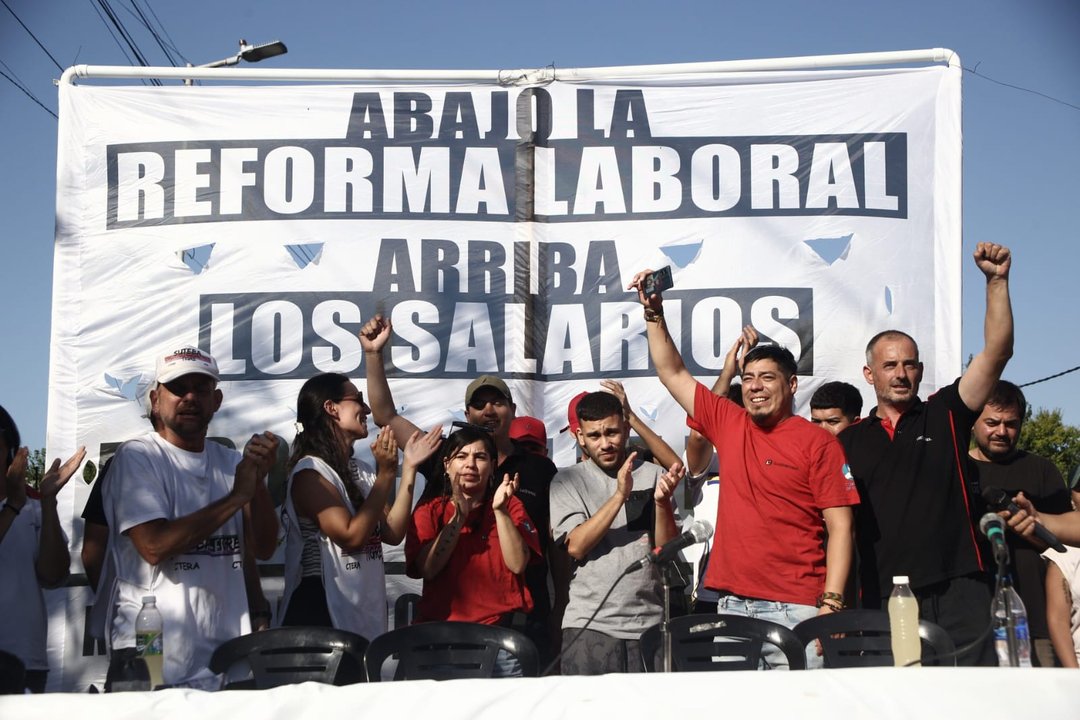 Diputados de izquierda y sindicalistas en plenarios contra la reforma laboral