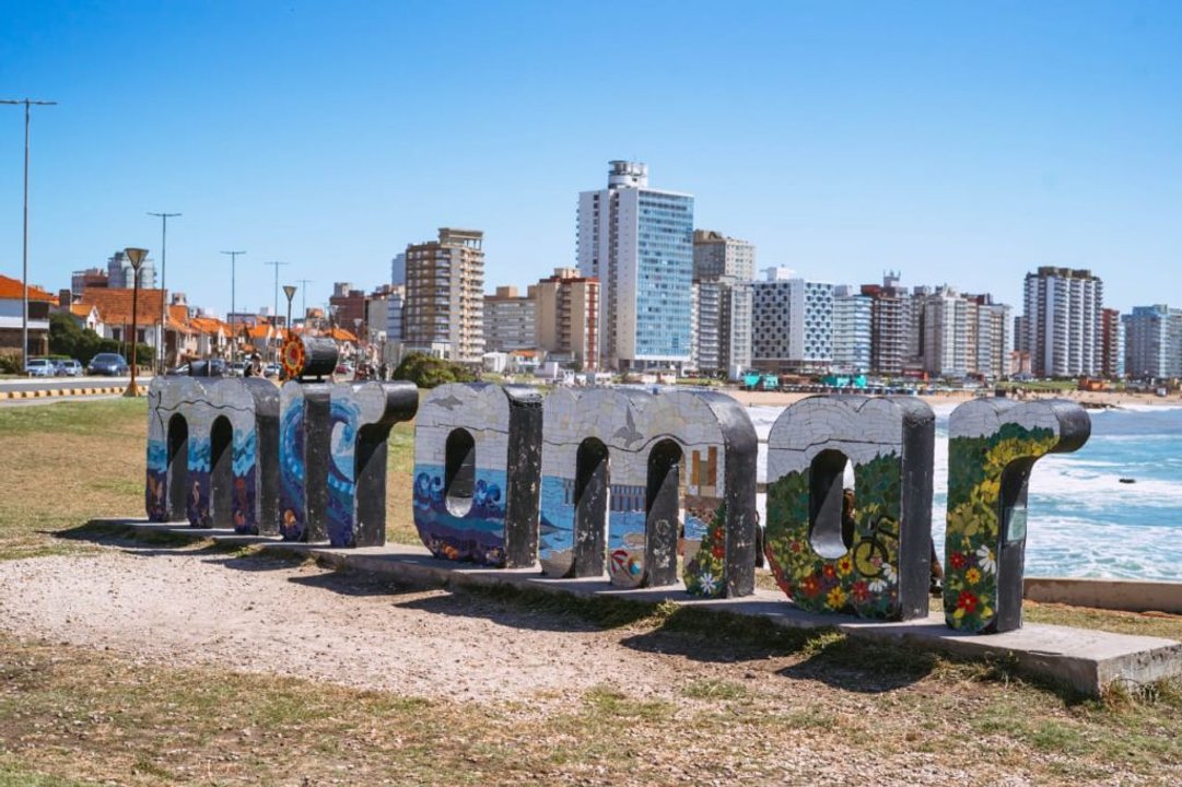 Peritos y fuerzas de seguridad investigan la violación en Miramar